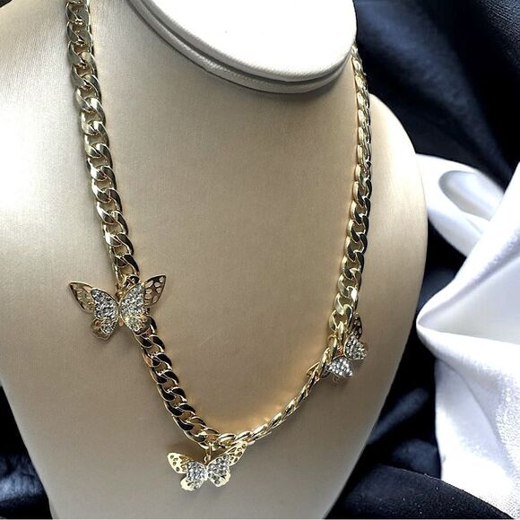 Dimensional Butterfly Gemstone Necklace l Gold Plate l 3” Extension l New - Picture 10 of 10